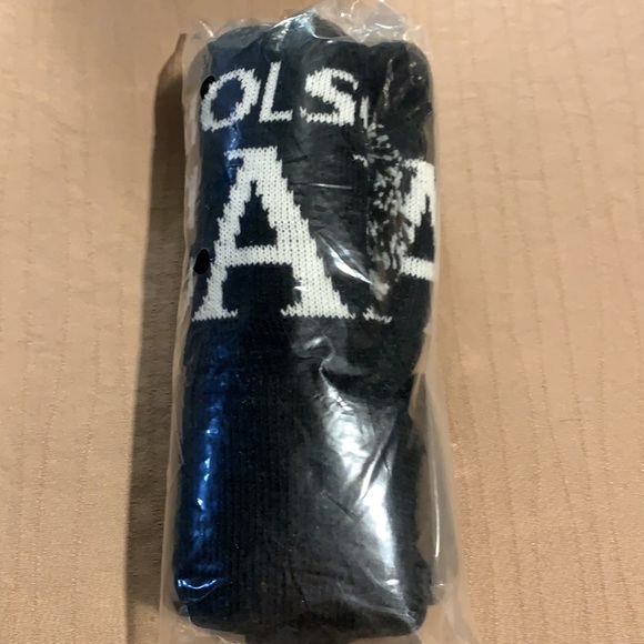 Molson Canadian promo Winter hat toque with Pom Pom & Toronto maple leafs patch - Picture 7 of 17